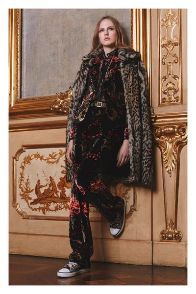 Look 32